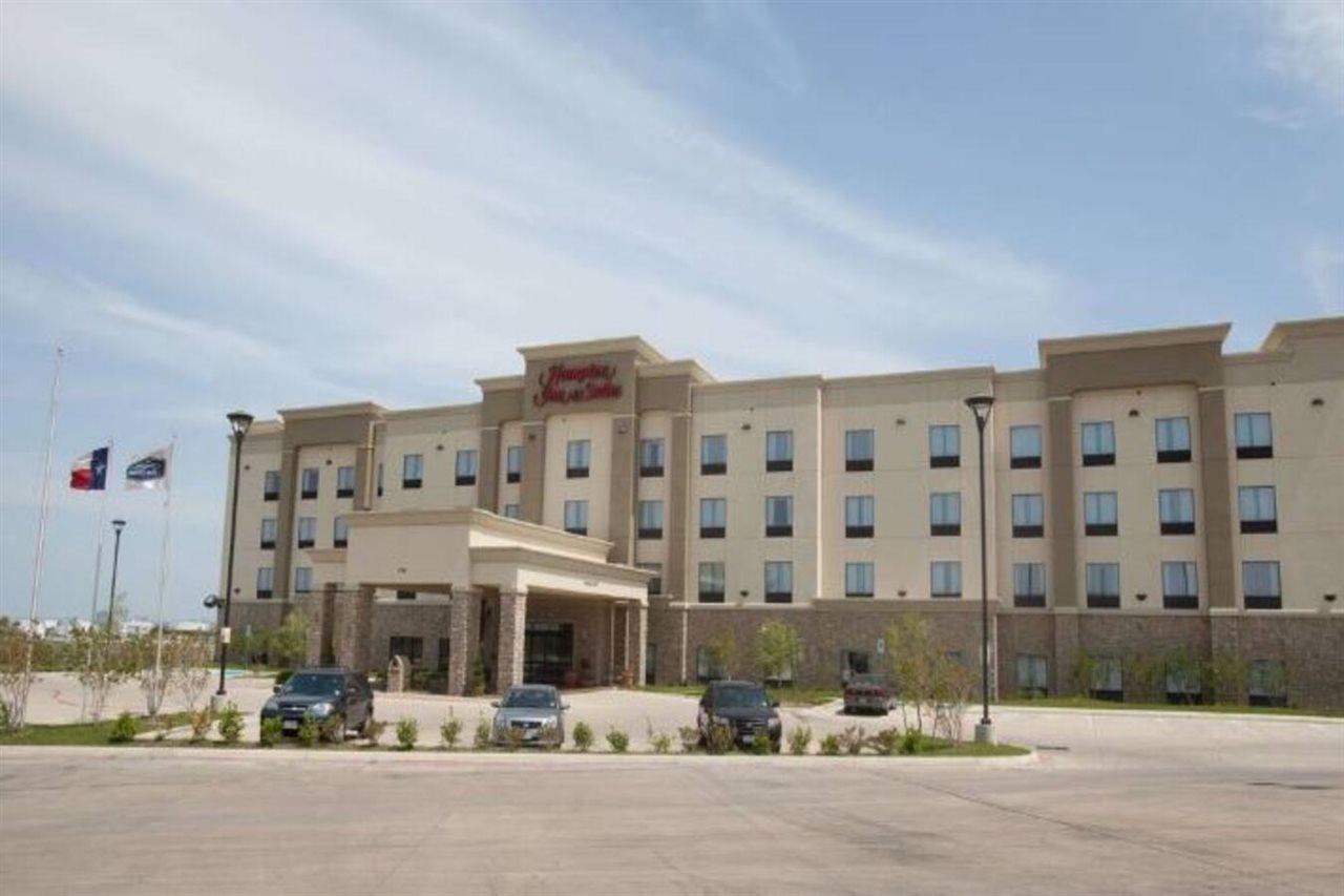 Hampton Inn & Suites Dallas I-30 Cockrell Hill, Tx Kültér fotó