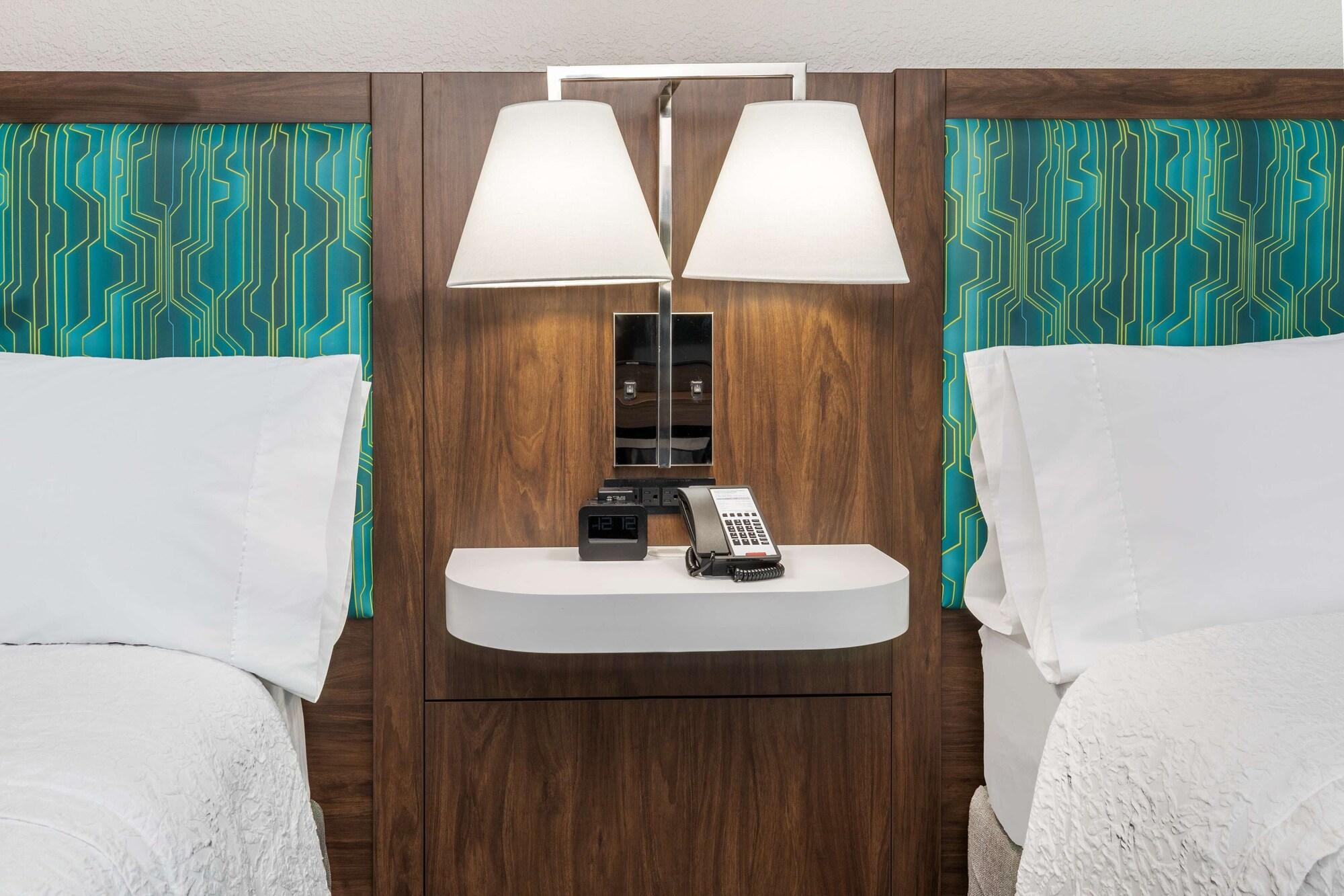 Hampton Inn & Suites Dallas I-30 Cockrell Hill, Tx Kültér fotó